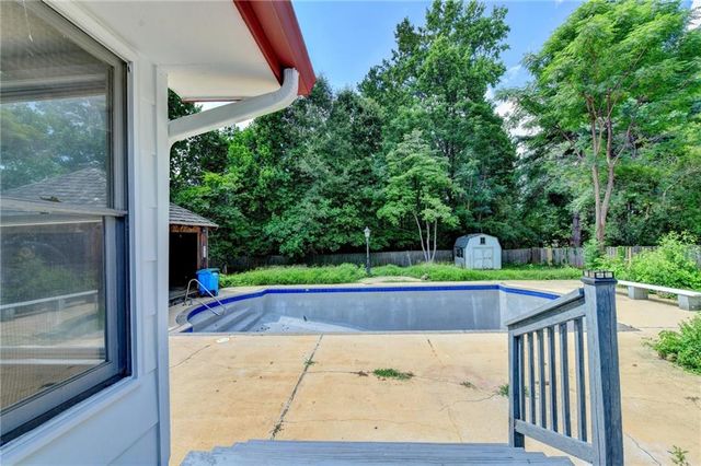 4875 Five Forks Trickum Road SW, Lilburn, GA 30047