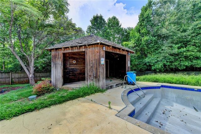 4875 Five Forks Trickum Road SW, Lilburn, GA 30047