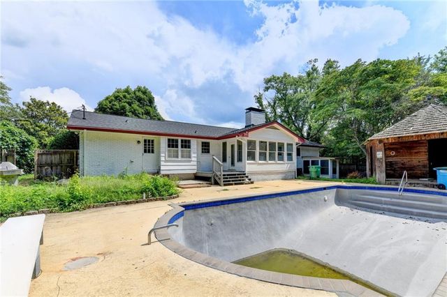 4875 Five Forks Trickum Road SW, Lilburn, GA 30047