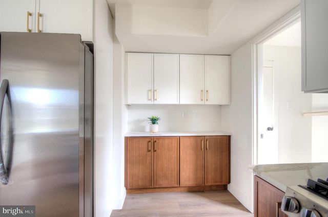 921 N BEECHAM RD, Williamstown, NJ 08094