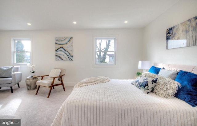 921 N BEECHAM RD, Williamstown, NJ 08094