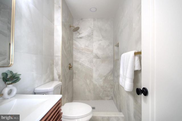 921 N BEECHAM RD, Williamstown, NJ 08094