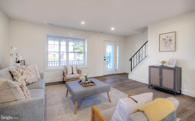 921 N BEECHAM RD, Williamstown, NJ 08094