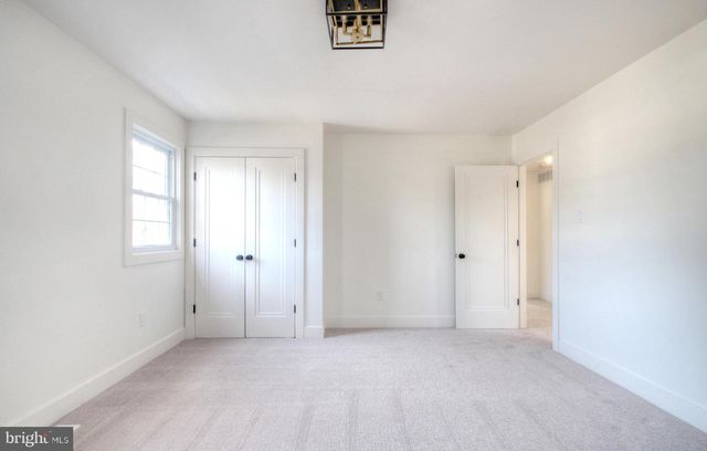 921 N BEECHAM RD, Williamstown, NJ 08094