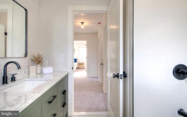 921 N BEECHAM RD, Williamstown, NJ 08094