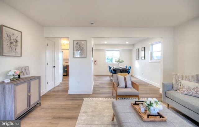 921 N BEECHAM RD, Williamstown, NJ 08094