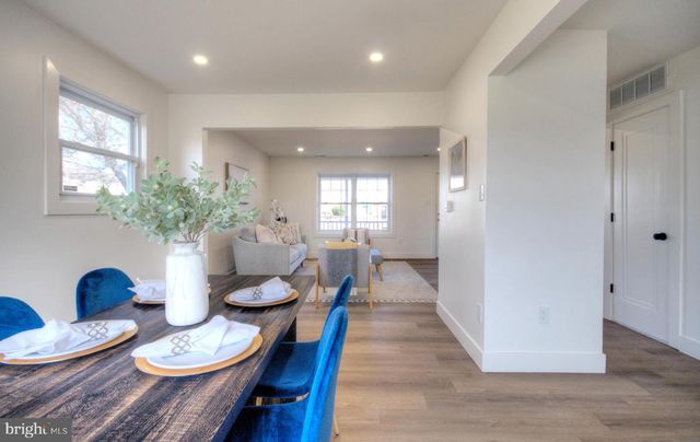 921 N BEECHAM RD, Williamstown, NJ 08094