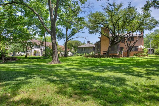 1316 Preston Drive, Sherman, TX 75092