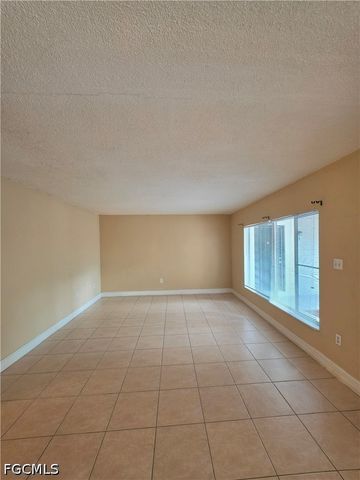 1830 Maravilla AVE 402, Fort Myers, FL 33901