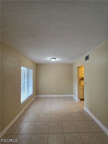 1830 Maravilla AVE 402, Fort Myers, FL 33901