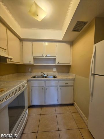 1830 Maravilla AVE 402, Fort Myers, FL 33901