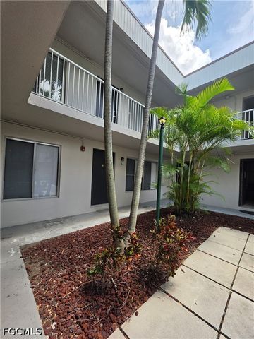 1830 Maravilla AVE 402, Fort Myers, FL 33901