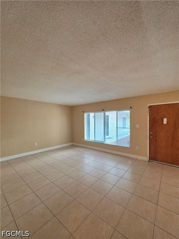 1830 Maravilla AVE 402, Fort Myers, FL 33901