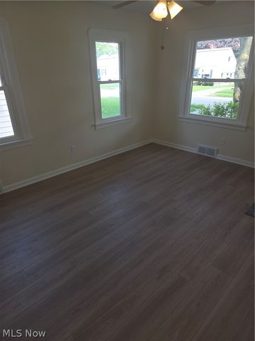 725 Pasadena Avenue, Youngstown, OH 44502