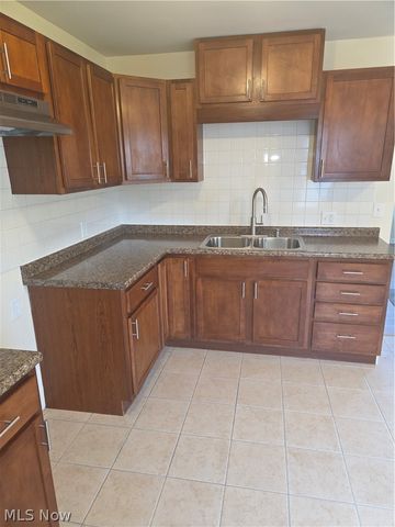 725 Pasadena Avenue, Youngstown, OH 44502