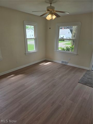 725 Pasadena Avenue, Youngstown, OH 44502