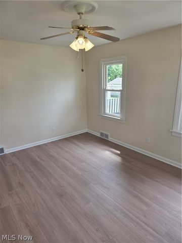 725 Pasadena Avenue, Youngstown, OH 44502