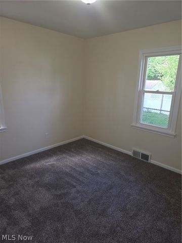 725 Pasadena Avenue, Youngstown, OH 44502