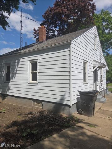 725 Pasadena Avenue, Youngstown, OH 44502