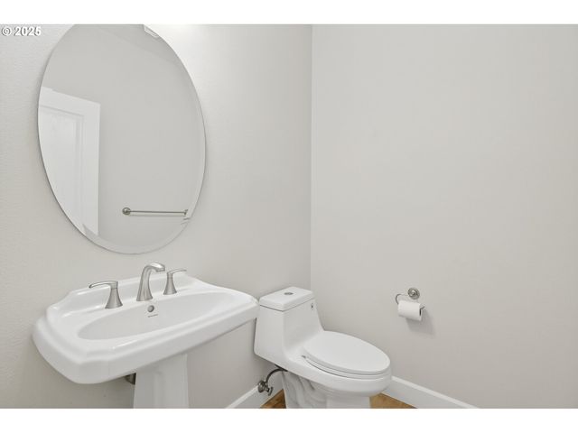 10727 Sw NELSON St, Tualatin, OR 97062