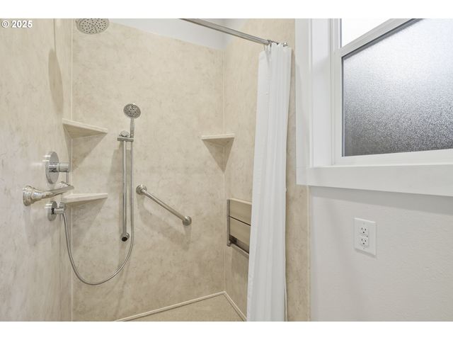 10727 Sw NELSON St, Tualatin, OR 97062