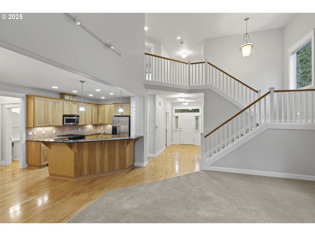 10727 Sw NELSON St, Tualatin, OR 97062