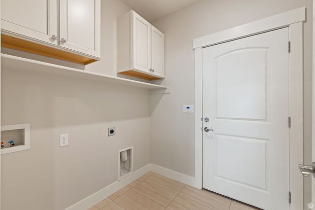 152 E MEANDERING WAY, Saratoga Springs, UT 84045