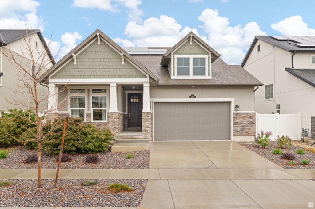 152 E MEANDERING WAY, Saratoga Springs, UT 84045