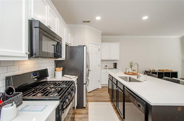 183 Sunset Lane, Woodstock, GA 30189