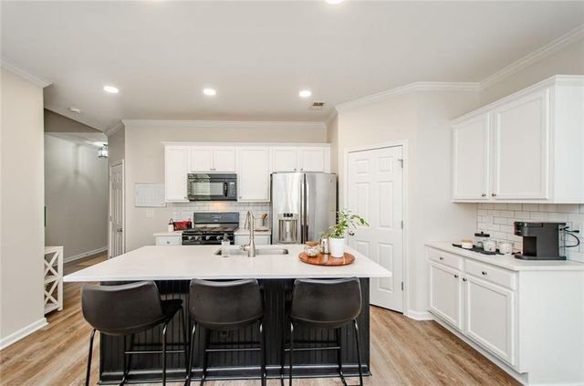 183 Sunset Lane, Woodstock, GA 30189