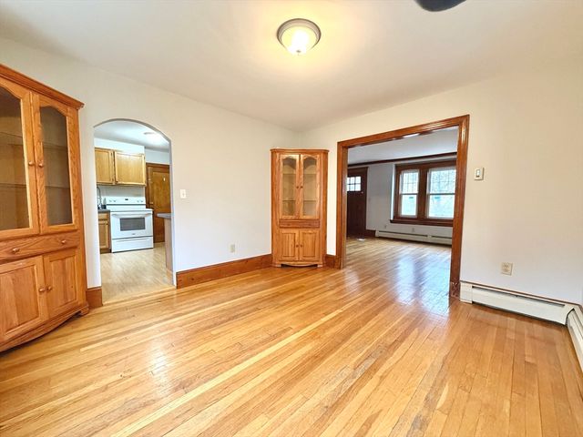 26 Howard St 26, Arlington, MA 02476