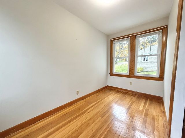 26 Howard St 26, Arlington, MA 02476
