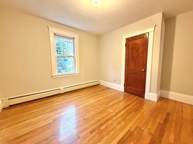 26 Howard St 26, Arlington, MA 02476