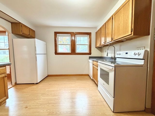 26 Howard St 26, Arlington, MA 02476