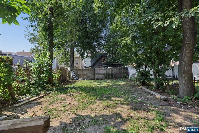 172 Godwin Avenue, Paterson, NJ 07501