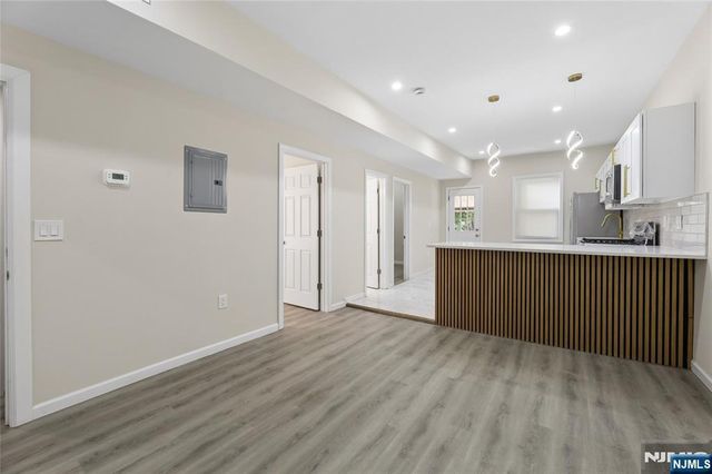 172 Godwin Avenue, Paterson, NJ 07501