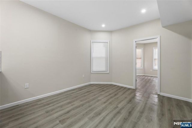 172 Godwin Avenue, Paterson, NJ 07501