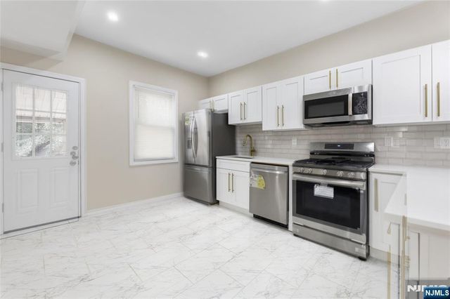 172 Godwin Avenue, Paterson, NJ 07501