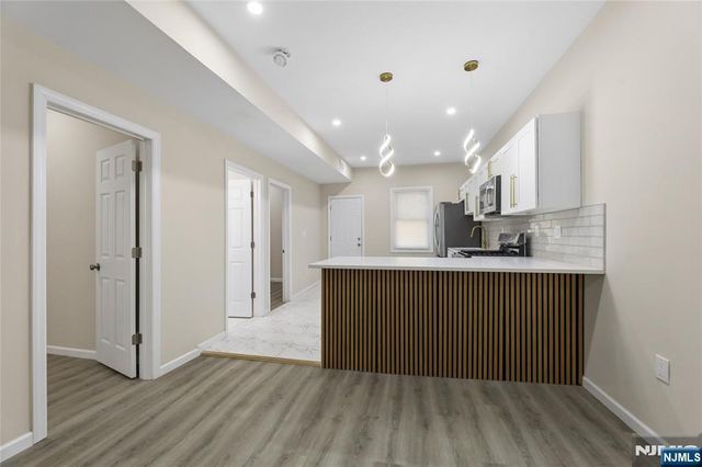172 Godwin Avenue, Paterson, NJ 07501