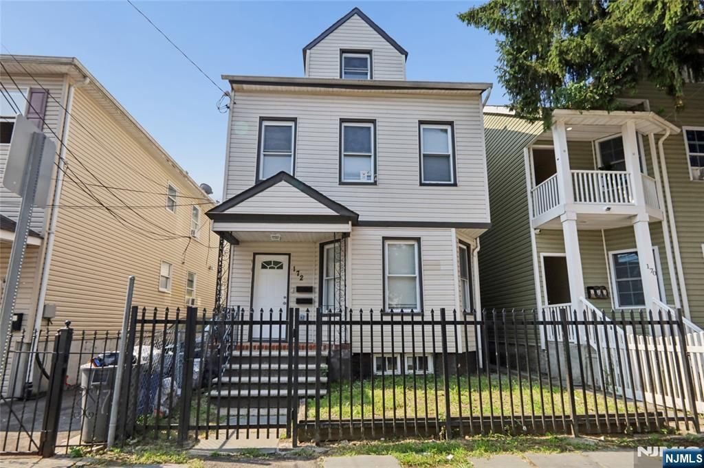 172 Godwin Avenue, Paterson, NJ 07501