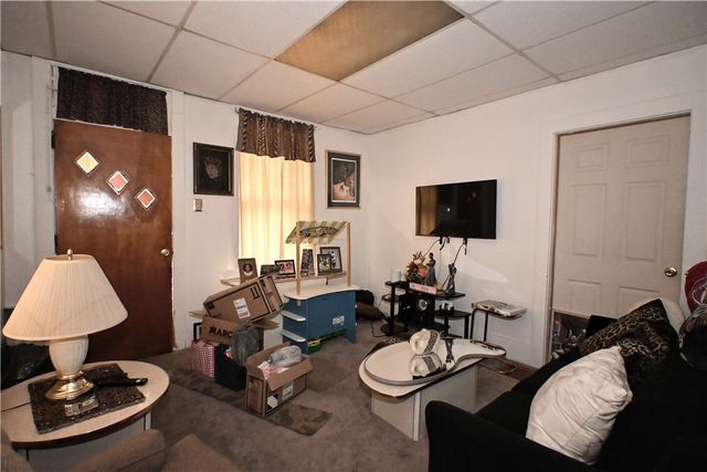 909 Alexander Ave, Monessen, PA 15062