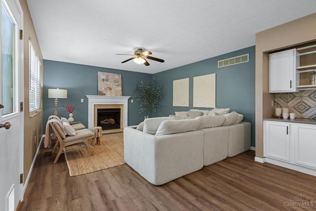 8042 Laurelwood Drive, Hamilton Twp, OH 45039
