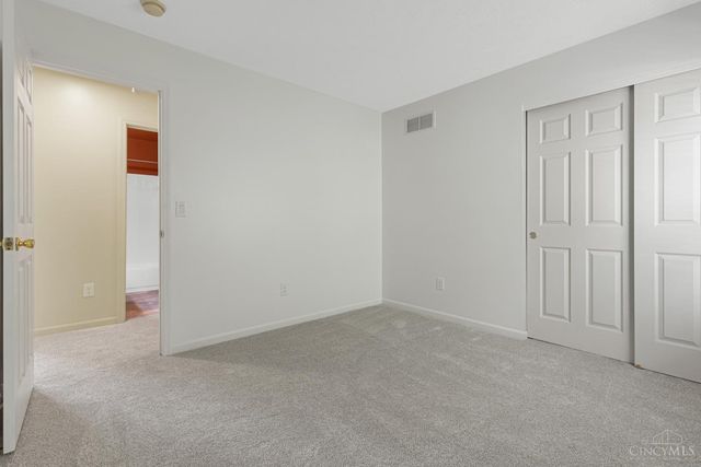 8042 Laurelwood Drive, Hamilton Twp, OH 45039