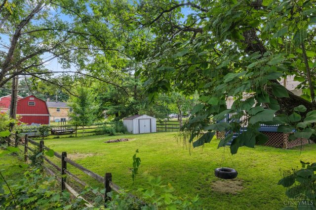 8042 Laurelwood Drive, Hamilton Twp, OH 45039