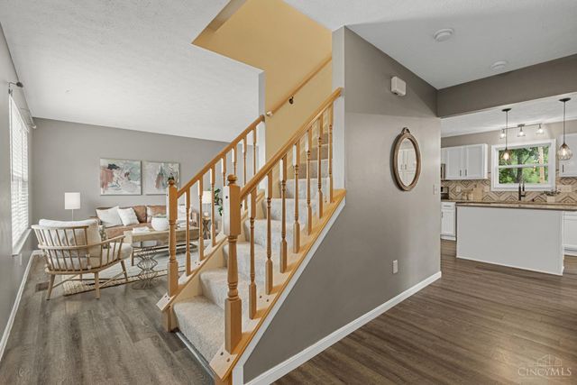 8042 Laurelwood Drive, Hamilton Twp, OH 45039