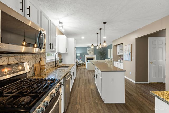 8042 Laurelwood Drive, Hamilton Twp, OH 45039