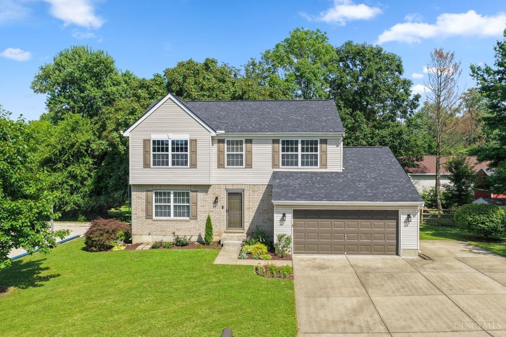 8042 Laurelwood Drive, Hamilton Twp, OH 45039