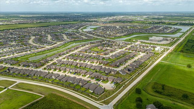 10842 Cliffs View Drive, Iowa Colony, TX 77583