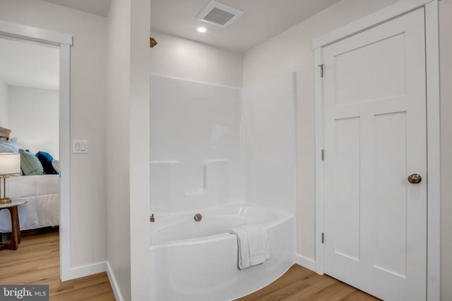 22 ACADEMY RD, Newport, PA 17074