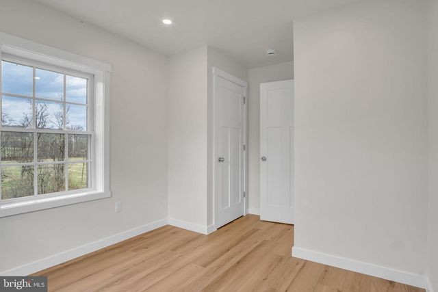 22 ACADEMY RD, Newport, PA 17074